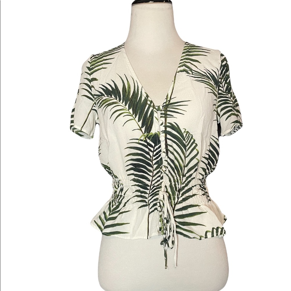 ❤️2 FOR $15❤️H&M Top